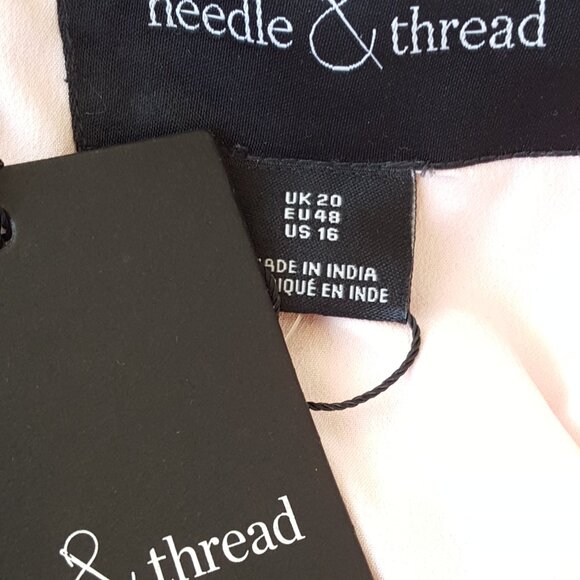 Needle & Thread ! Wildflower Ditsy Embroidered Tulle Gown (US16) - Picture 15 of 17